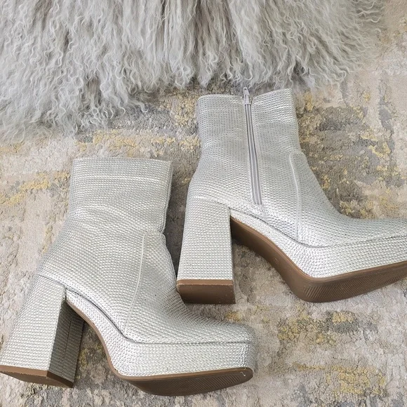 Mia Iva Silver Platform Boots | Sparkly Block Heel Ankle Boot| Size 7.5 - Picture 6 of 17